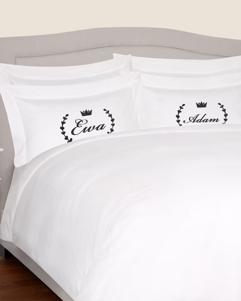Komplet pościel satynowej z personalizowanymi imionami LAUR