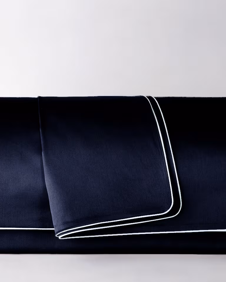 Poszwa satynowa SAN ANTONIO navy blue z białą lamówką