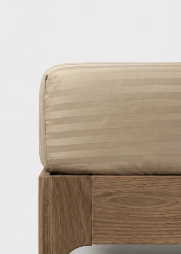 Prześcieradło adamaszkowe macchiato beż z gumką