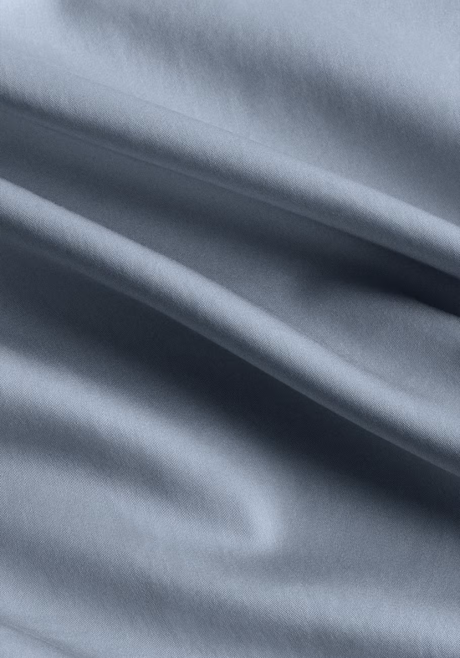 Prześcieradło TENCEL™ LUX frozen blue z gumką
