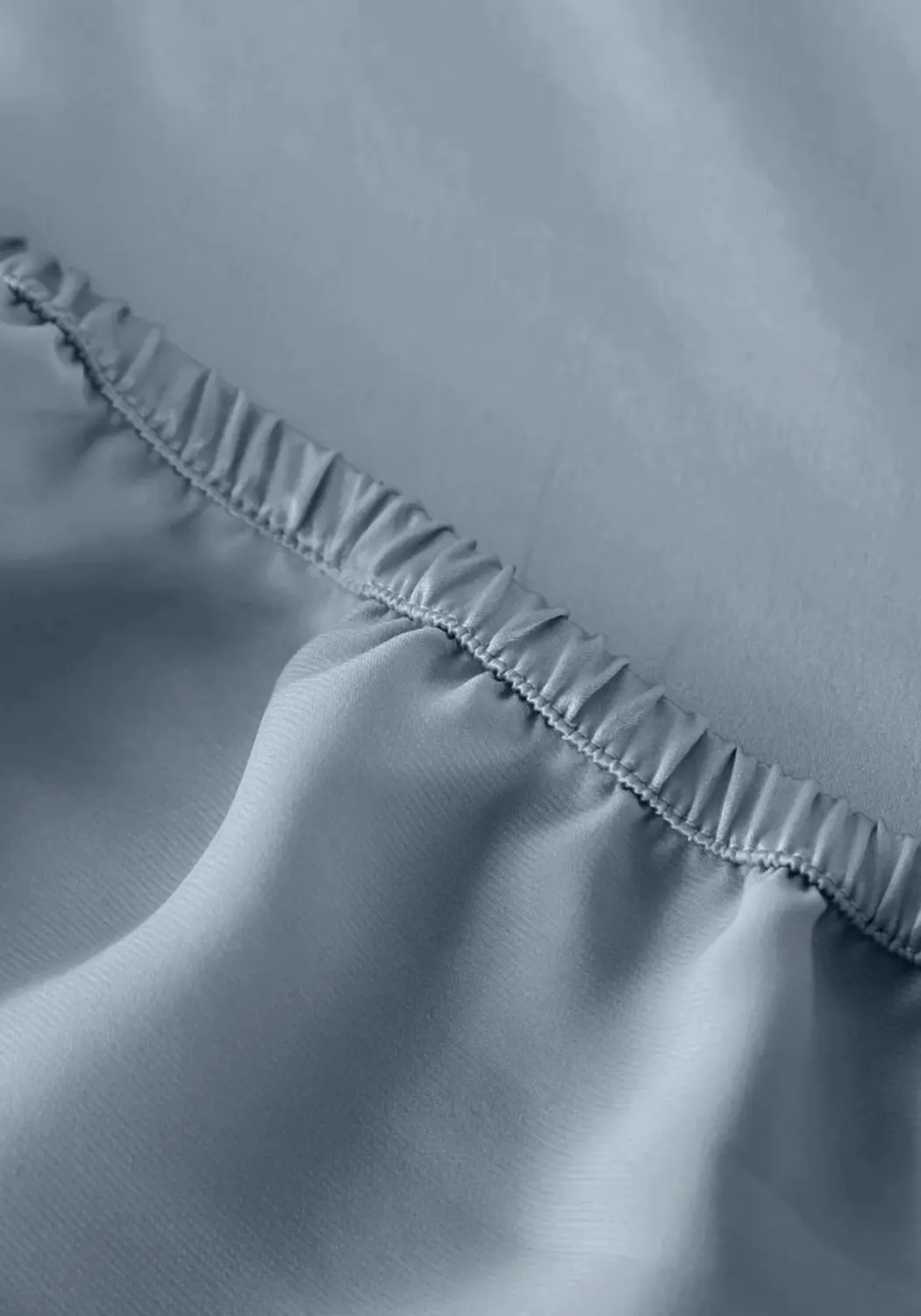 Prześcieradło TENCEL™ LUX frozen blue z gumką
