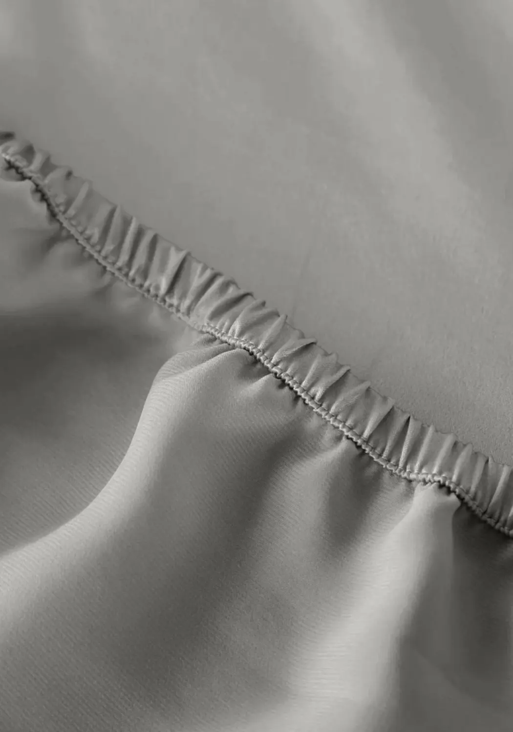 Prześcieradło TENCEL™ LUX szary z gumką