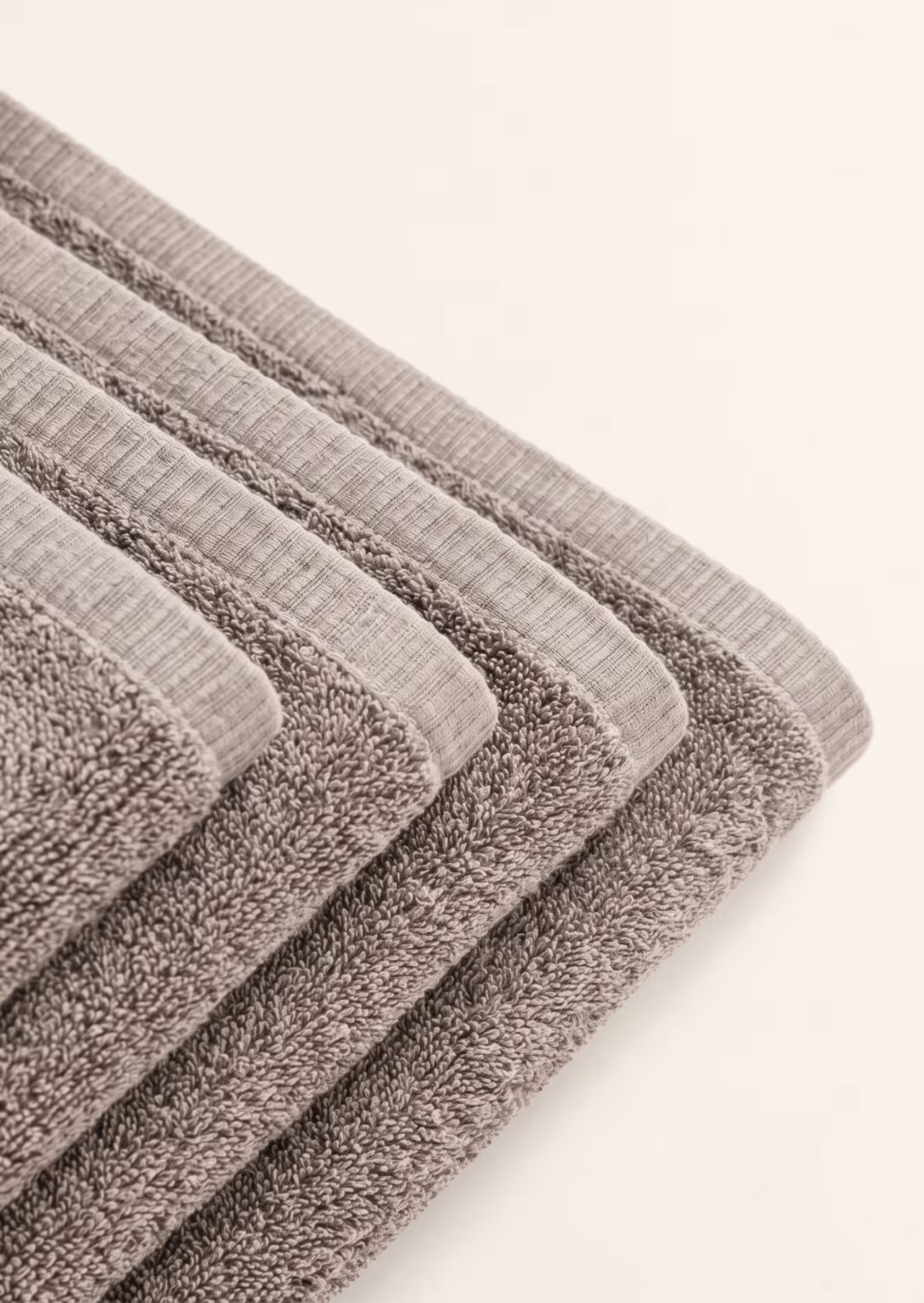 Ręcznik bawełniany BASIC PREMIUM – taupe beż - 640gsm