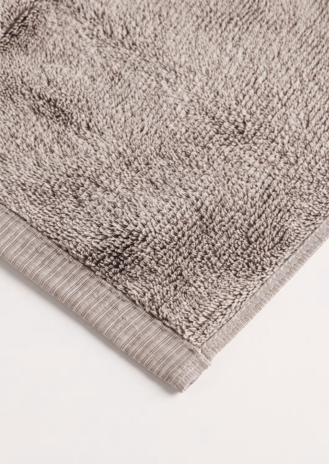 Ręcznik bawełniany BASIC PREMIUM – taupe beż - 640gsm