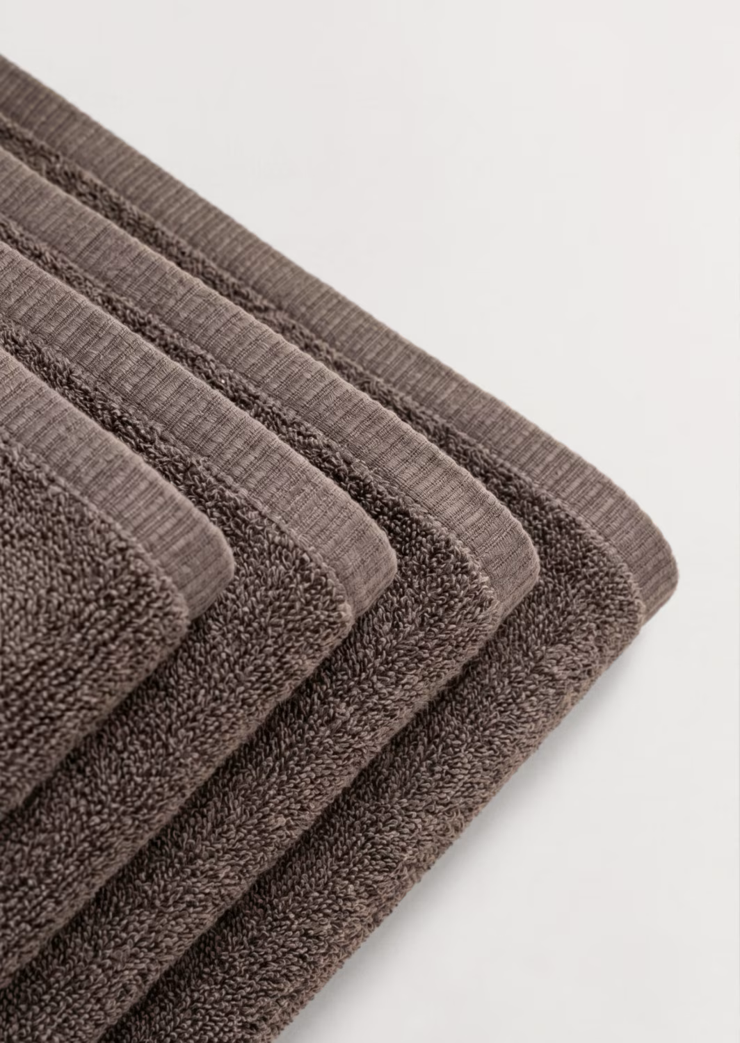 Ręcznik bawełniany BASIC PREMIUM – brąz espresso - 640gsm